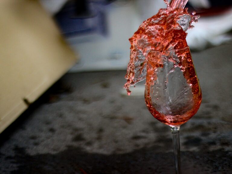 Mieszanie krwi: Jak zapobiega się powikłaniom przy przetoczeniu? Mechanizmy bezpieczeństwa